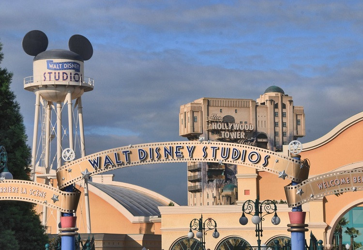 Disney tự phá kỷ lục, trở thành hãng phim có doanh thu năm cao nhất lịch sử điện ảnh