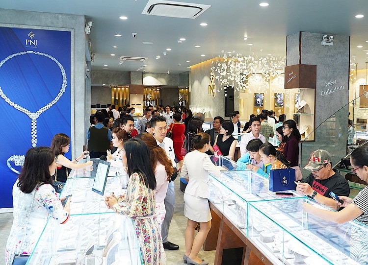 PNJ được Forbes Việt Nam vinh danh Top 50 thương hiệu dẫn đầu 2019