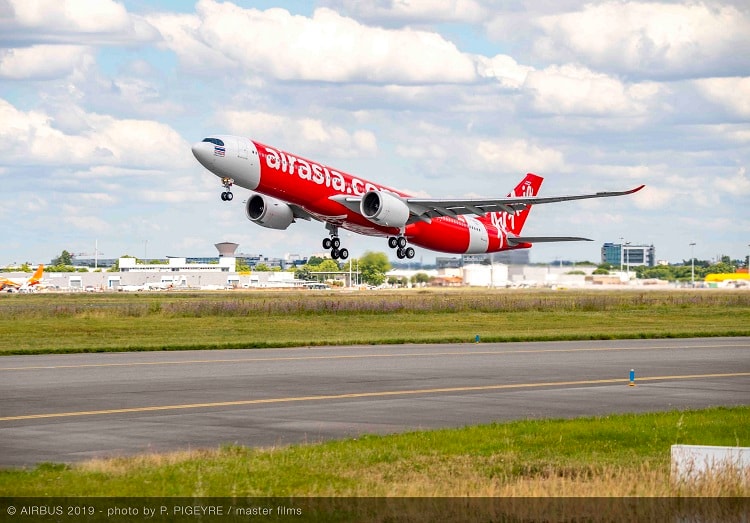 Airbus giao chiếc A330neo đầu tiên cho AirAsia