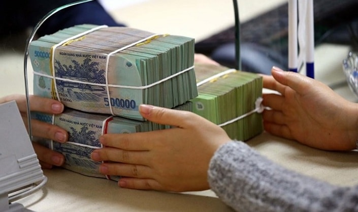 Chạy vốn cuối năm, các ngân hàng đua tăng lãi suất tiền gửi