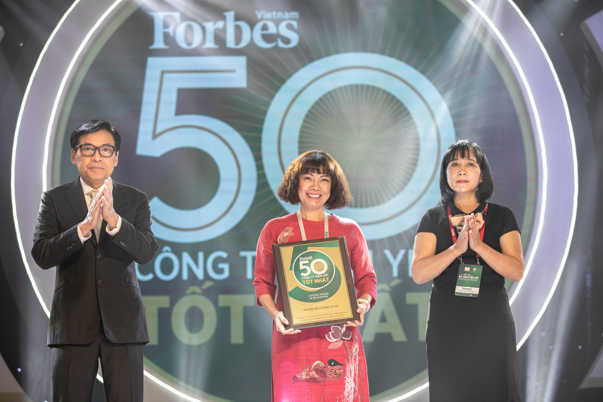 Forbes vinh danh Techcombank trong Top 50 công ty niêm yết tốt nhất Việt Nam