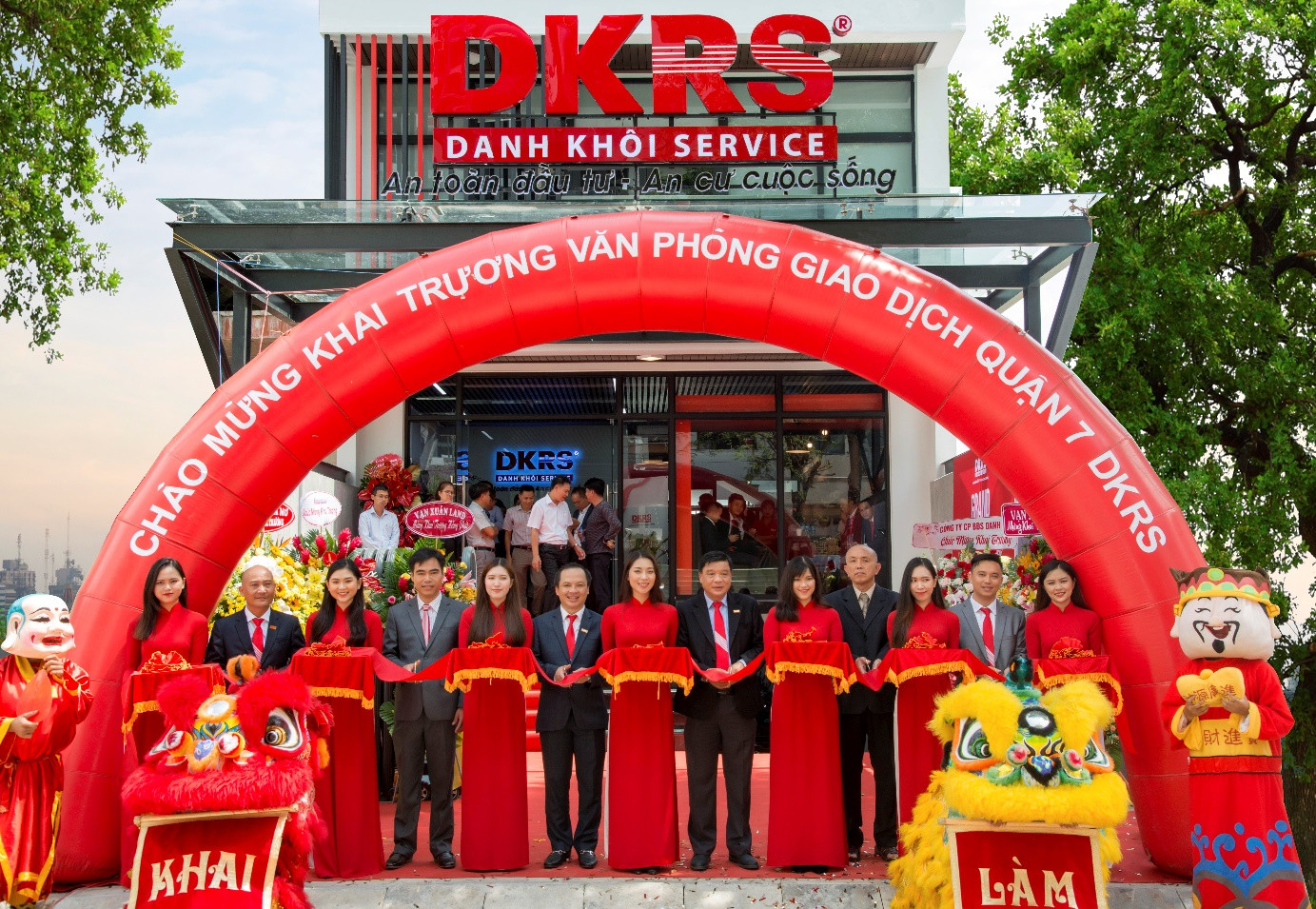 DKRS khai trương văn phòng giao dịch quận 7