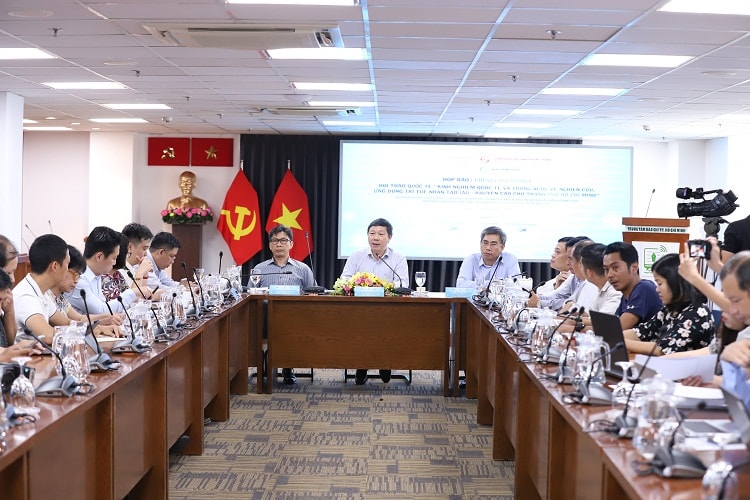 Hội thảo “Kinh nghiệm quốc tế và trong nước về nghiên cứu, ứng dụng trí tuệ nhân tạo (AI)”
