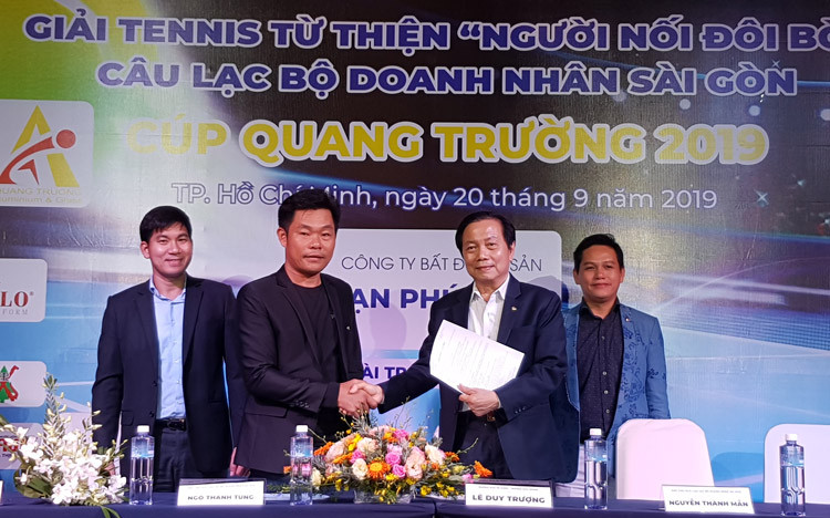 220 vận động viên tham gia Giải tennis từ thiện CLB Doanh nhân Sài Gòn - Cúp Quang Trường