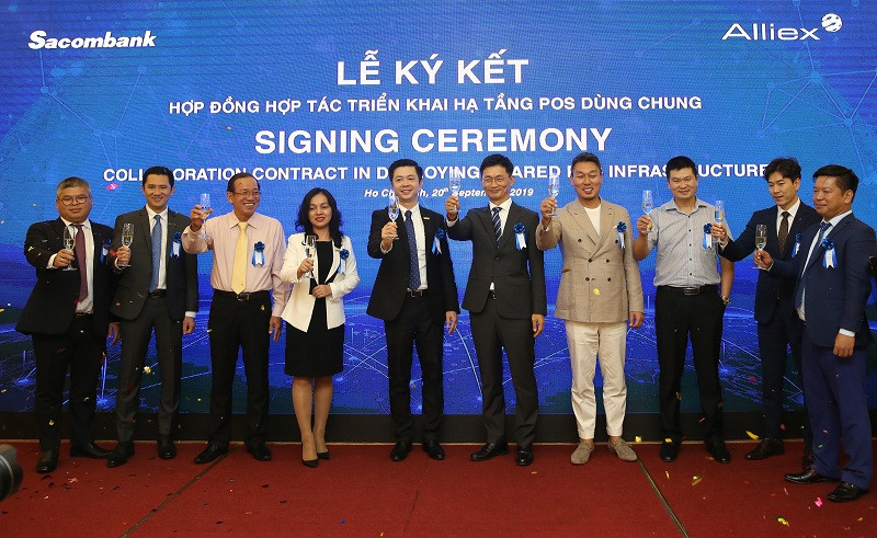 Sacombank và Công ty CP Alliex Việt Nam ký kết hợp tác triển khai hạ tầng POS dùng chung