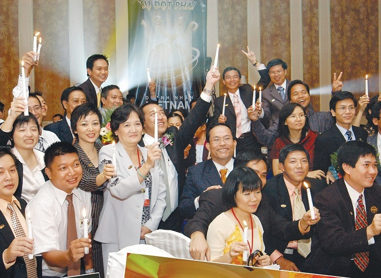 Hướng đến 15 năm Ngày Doanh nhân Việt Nam (13/10/2004 -13/10/2019): Một đội ngũ - một tầm nhìn