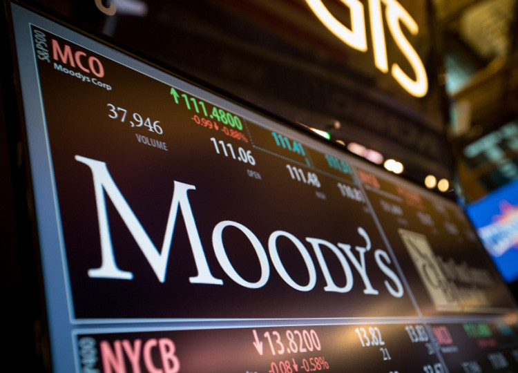Moody’s bất ngờ xem xét hạ tín nhiệm nợ quốc gia và 17 ngân hàng Việt Nam