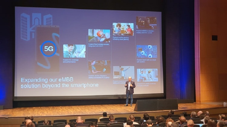 Vì sao 5G được triển khai với tốc độ chóng mặt?