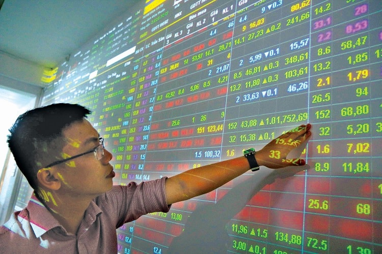 Chứng khoán đang sôi động trở lại