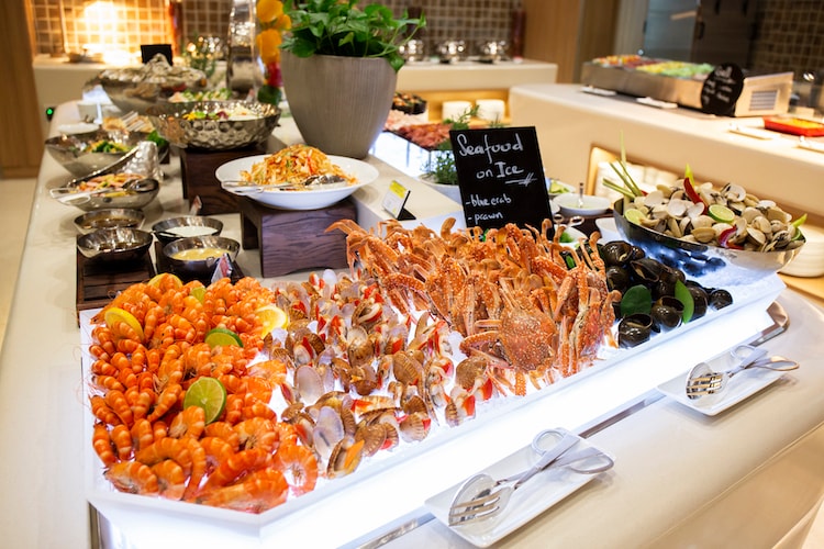 Buffet hải sản tối cuối tuần và ưu đãi đặc biệt tại nhà hàng Manja Manja