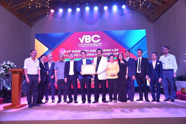 Kỷ niệm một năm thành lập CLB Thương hiệu Việt