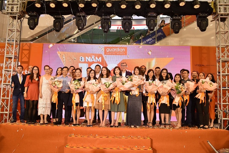 Guardian tung khuyến mãi 10.000+ quà tặng