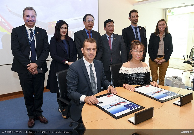 Vietjet và Airbus ký kết hợp đồng 20 tàu bay A321XLR