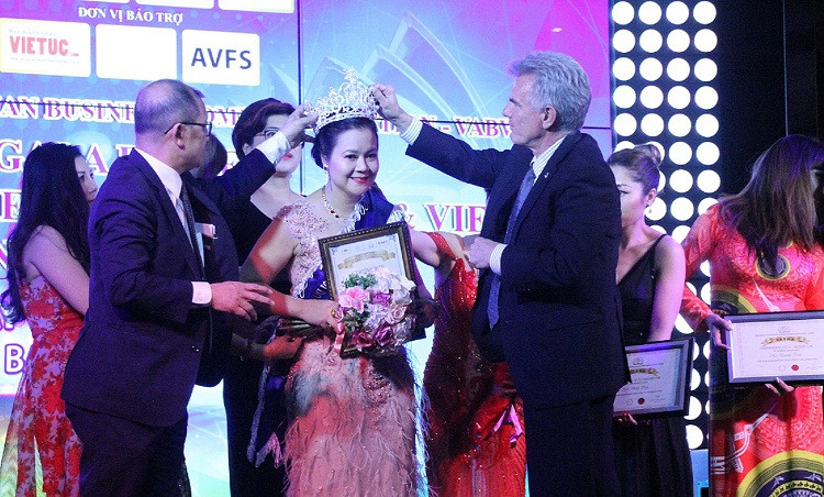 Lễ tôn vinh Nữ hoàng kết nối doanh nhân Úc - Việt