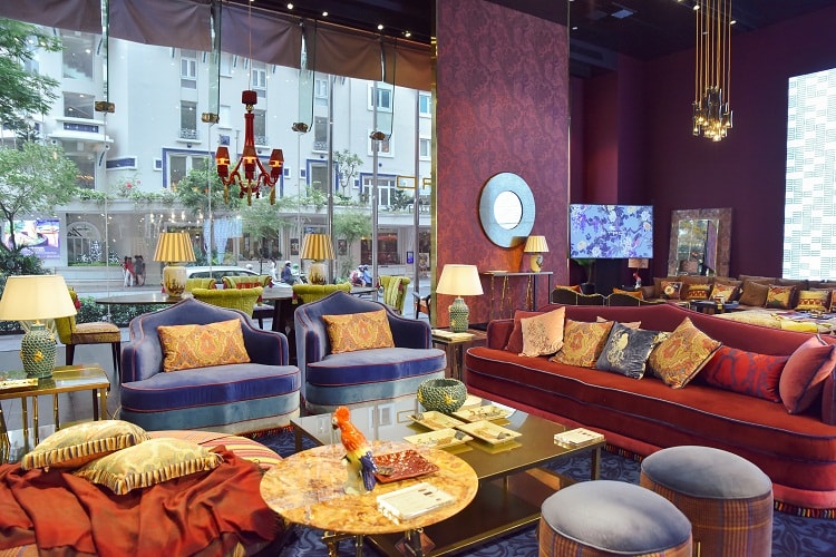 showroom14-5697-1575705461.jpg