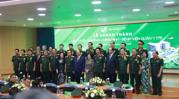 Thủ tướng Chính phủ Nguyễn Xuân Phúc thăm Bệnh viện Quân Y 175