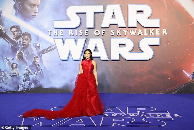 Kelly Marie Trần diện thiết kế PHUONGMY trong buổi ra mắt “Star Wars”