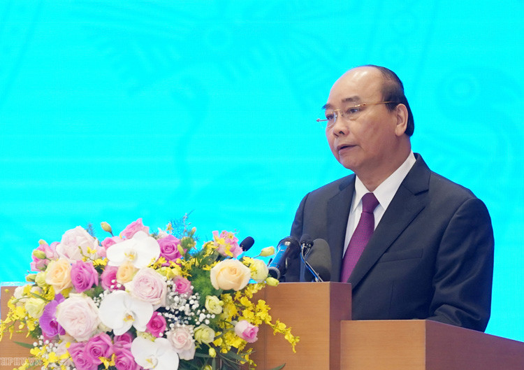 Thủ tướng Nguyễn Xuân Phúc phát biểu tại Hội nghị trực tuyến Chính phủ với các địa phương.