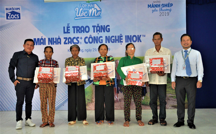 NS BlueScope Việt Nam tặng 300 mái nhà cho người nghèo