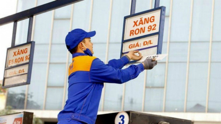 Giá xăng, dầu giảm do ảnh hưởng từ dịch viêm hô hấp cấp Vũ Hán