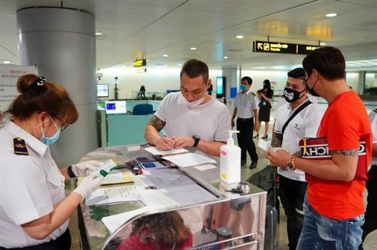 Triển khai hệ thống khai báo sức khoẻ cho du khách