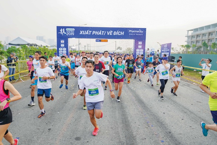 Pharmacity Fund Run 2019 - Chương trình chạy bộ gây quỹ từ thiện cho bệnh nhân đái tháo đường thu hút gần 800 vận động viên tham gia.