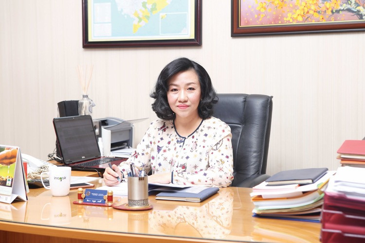 Bà Nhan Húc Quân - Tổng giám đốc New Toyo Việt Nam