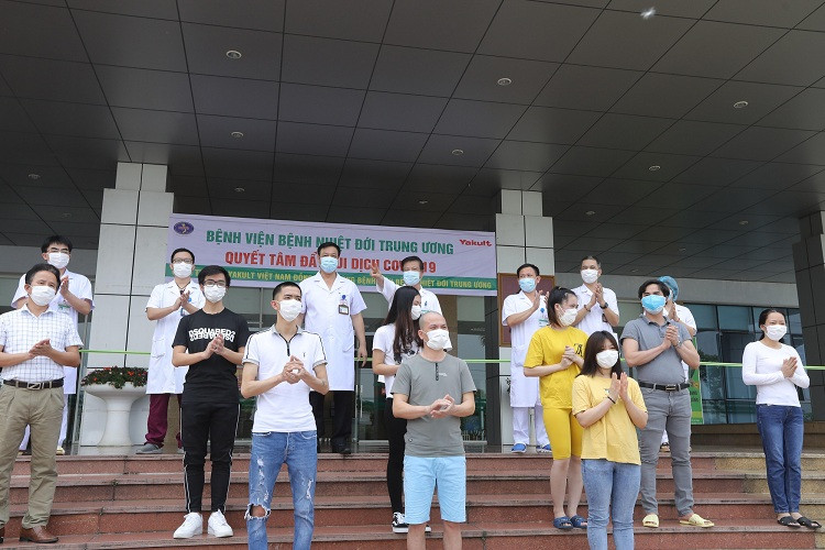 Thêm 11 người khỏi bệnh Covid-19, Việt Nam chỉ còn 39 ca đang điều trị