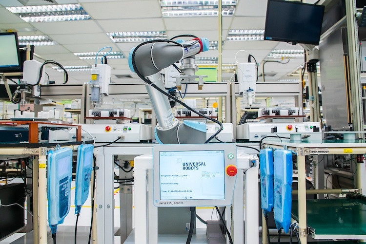 Giải pháp tự động hóa robot tăng năng lực cho nhà sản xuất