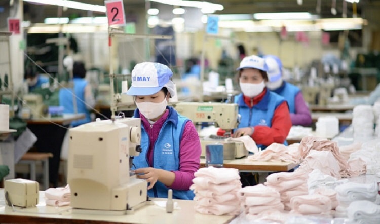 Hợp tác hỗ trợ 1.000 nữ doanh nhân tái mở cửa nền kinh tế
