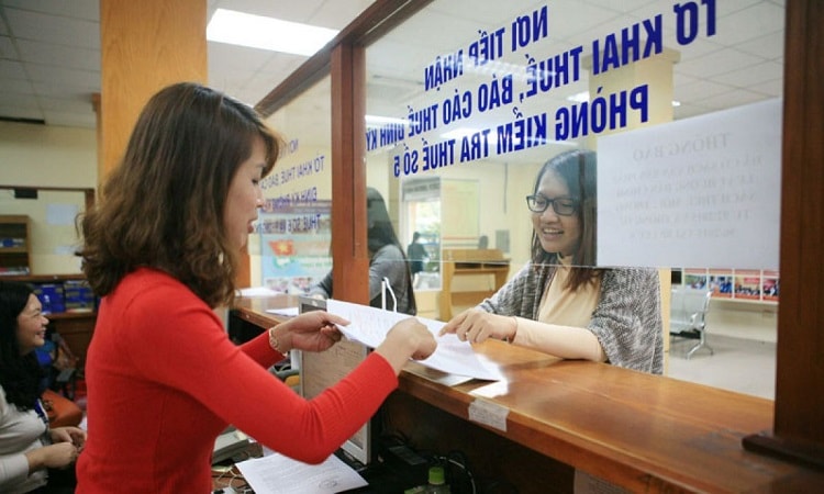 Bộ Tài chính giảm 50% phí một số lĩnh vực