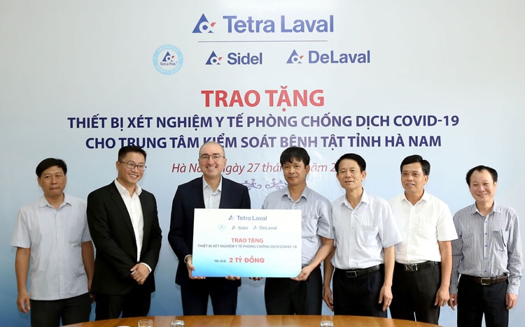 Tetra Laval trao thiết bị y tế trị giá 2 tỷ đồng cho Hà Nam