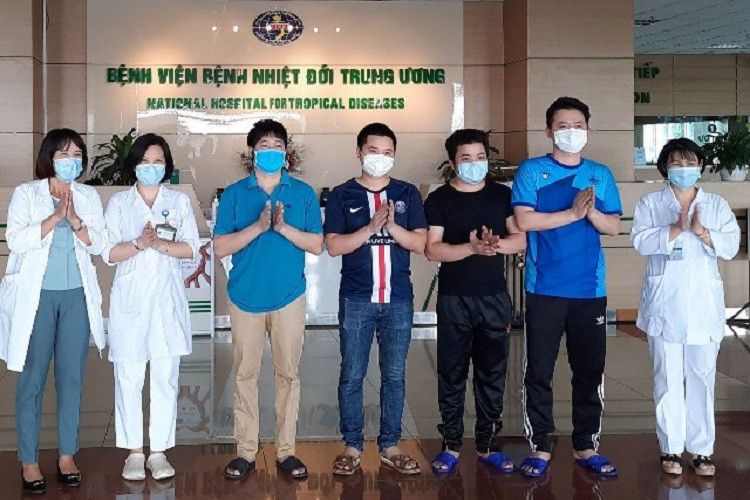 Việt Nam đã chữa khỏi 298 ca bệnh Covid-19