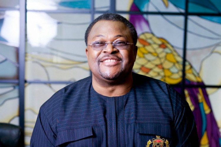 Chủ tịch của Tập đoàn Viễn thông Globacom - nhà mạng lớn thứ 2 Nigeria, Mike Adenuga