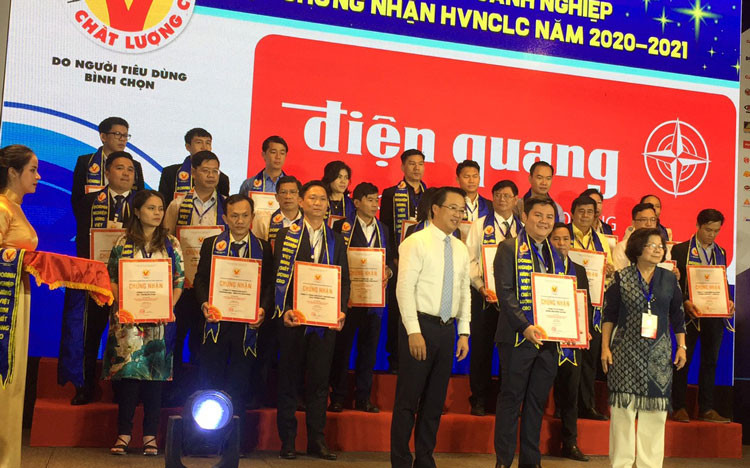 Hơn 600 doanh nghiệp nhận chứng nhận Hàng Việt Nam chất lượng cao