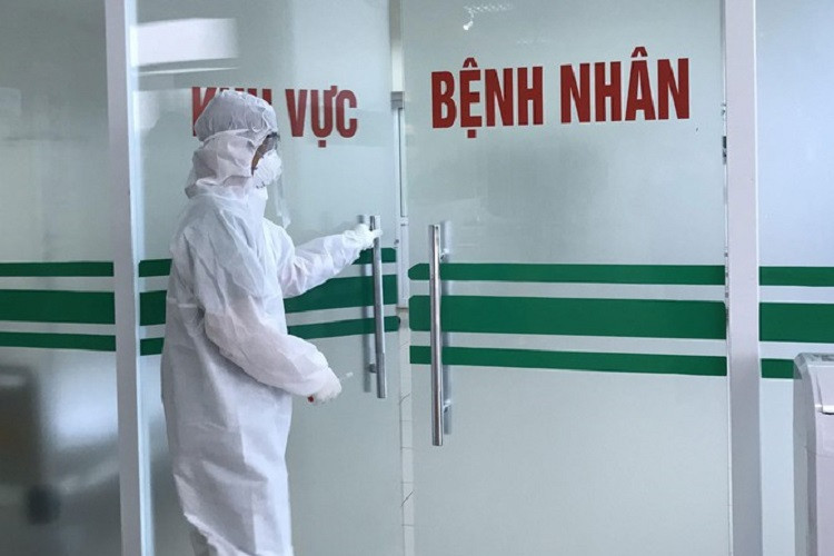 Thêm 1 trường hợp nhập cảnh nhiễm Covid-19, Việt Nam tổng cộng 334 ca