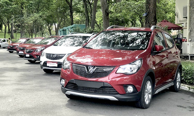 Top 10 mẫu xe bán chạy tháng 5/2020: VinFast bứt phá