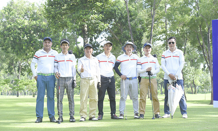144 golfer tham gia giải Golf TBA lần 1: cựu cầu thủ Công Vinh vô địch