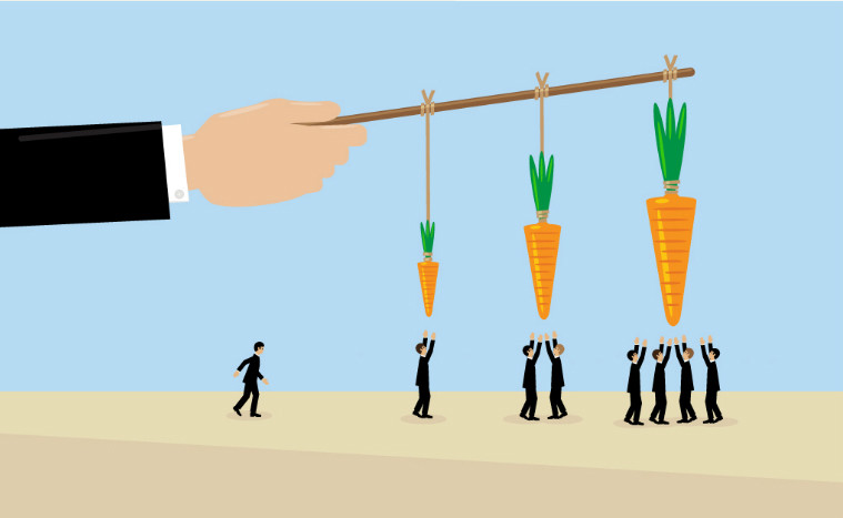 Để tạo động lực nhiều hơn cho nhân viên, nên dùng 'cây gậy' hay 'củ cà rốt'?