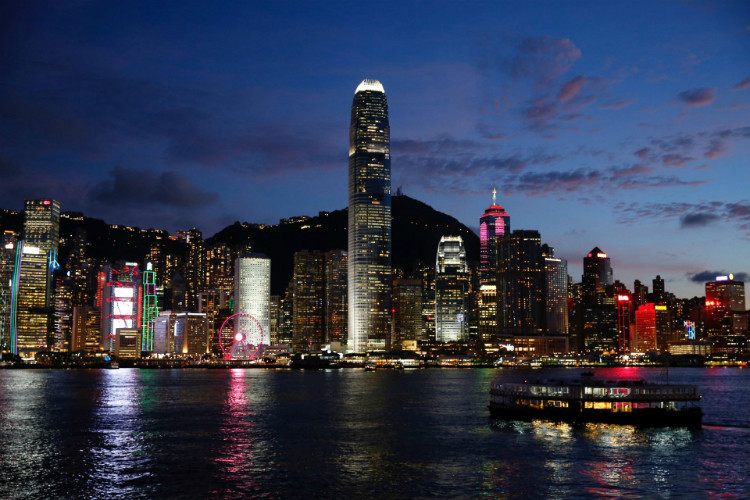 Liệu Hồng Kông có đánh mất vị thế trung tâm tài chính quốc tế của mình? Ảnh: Cảng Victoria của Hồng Kông ngày 29/6/2020 (Reuters).