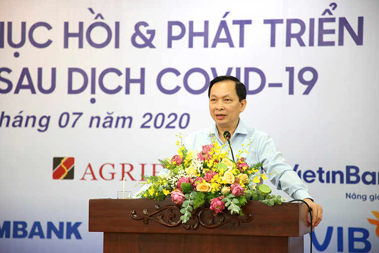 [Caption]Phó Thống đốc NHNN Đào Minh Tú cam kết, NHNN sẽ tiếp tục điều hành chính sách tiền tệ linh hoạt, giữ ổn định lãi suất và tỷ giá.