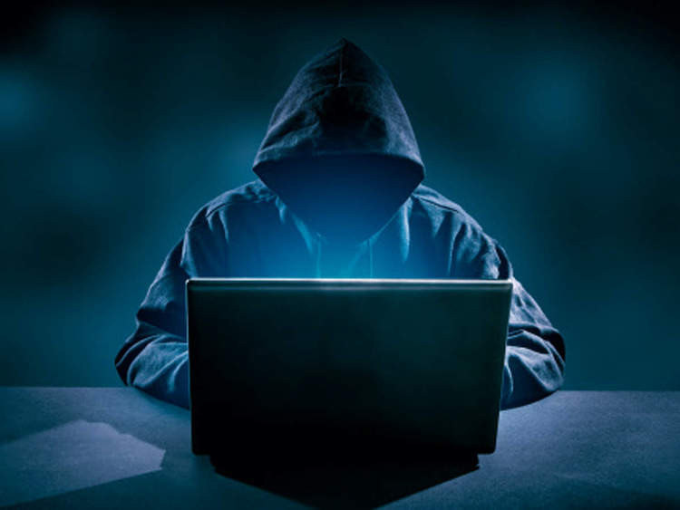 Làm thế nào để tự bảo vệ trước hacker?