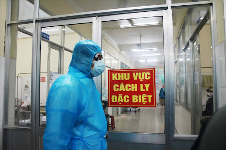 Thêm 1 ca nhiễm từ nước ngoài, Việt Nam ghi nhận 370 bệnh nhân Covid-19