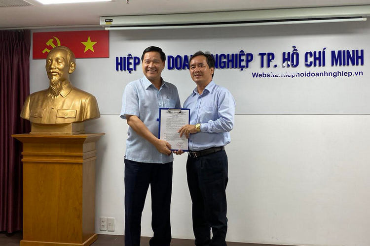 Ông Nguyễn Đức Nghĩa làm Giám đốc Trung tâm Tư vấn Pháp luật HUBA