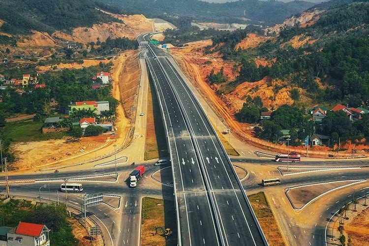 Không để chậm tiến độ cao tốc Bắc - Nam vì thiếu mặt bằng