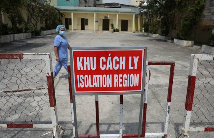 Thêm 1 ca Covid-19 mới ở Quảng Ngãi, Việt Nam có 621 ca bệnh