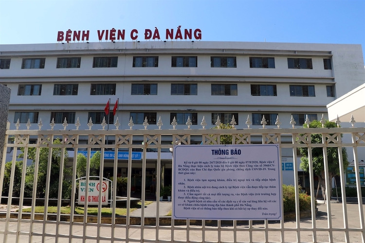 Thêm 2 ca nhiễm Covid-19 liên quan Bệnh viện Đà Nẵng, Việt Nam có 672 ca