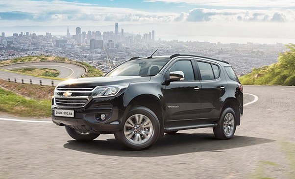 Chevrolet Trailblazer đang phải cạnh tranh với nhiều đối thủ lắp ráp trong nước và được giảm 50% phí trước bạ như Toyota Fortuner, Hyundai Santa Fe, Ford Everest.