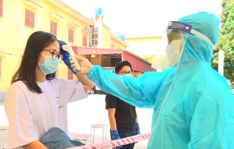 Việt Nam thêm 3 người nhiễm Covid-19 nhập cảnh, tổng cộng 866 ca bệnh