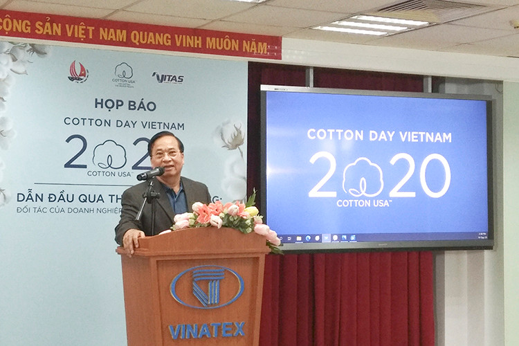 Trong năm 2020, ngành dệt may Việt Nam có thể chỉ đạt giá trị xuất khẩu khoảng 32-33,5 tỷ USD so với kế hoạch hồi đầu năm là 40 tỷ USD.